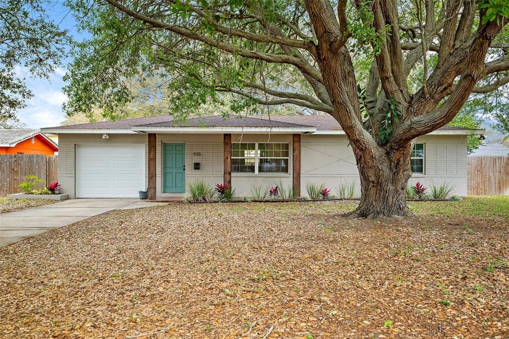 935 62ND PLACE S ST PETERSBURG, FL 33705