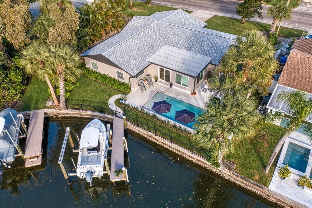3980 SHORE ACRES BOULEVARD NE ST PETERSBURG, FL 33703