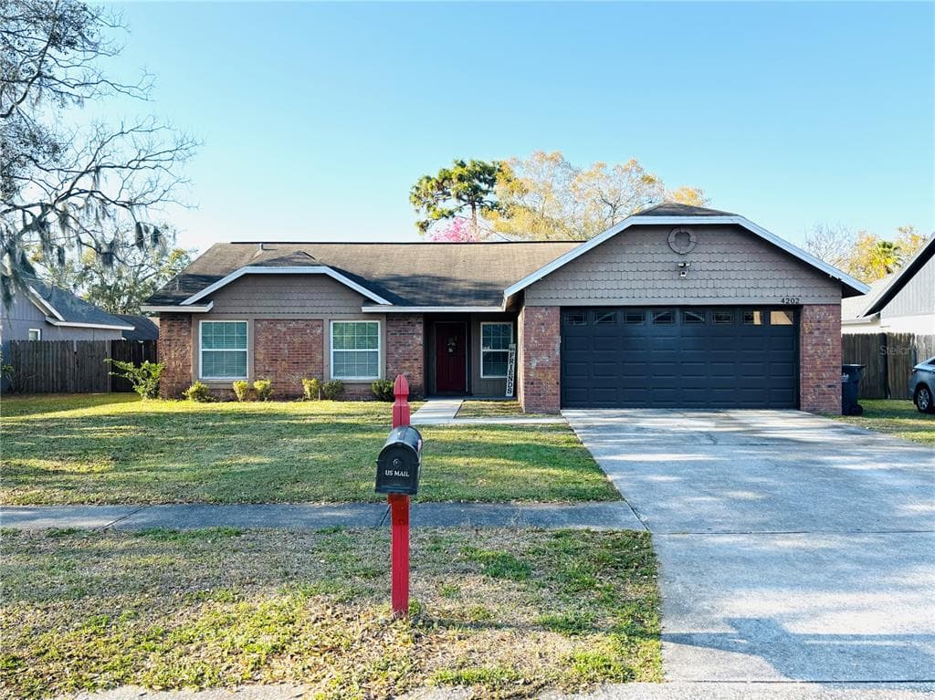 4202 SPRING WAY CIRCLE VALRICO, FL 33596