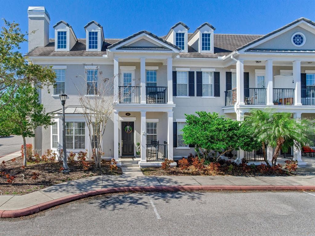 160 COMMONWEALTH COURT N ST PETERSBURG, FL 33716
