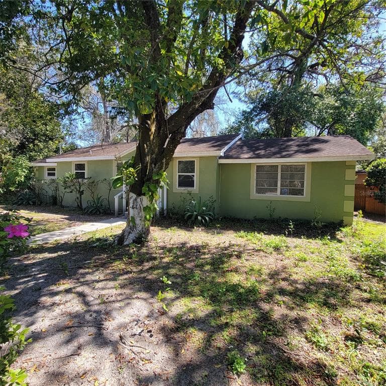 9311 N WILLOW AVENUE TAMPA, FL 33612
