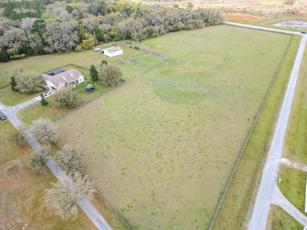 7155 QUARTERHORSE LANE BROOKSVILLE, FL 34604