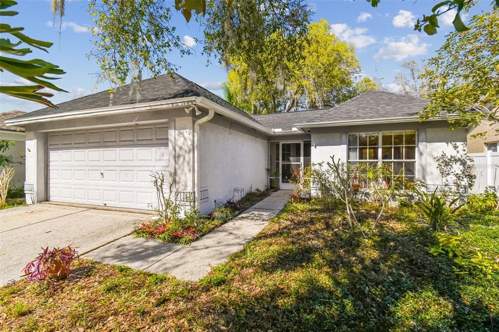 1130 BLOOM HILL AVENUE VALRICO, FL 33596
