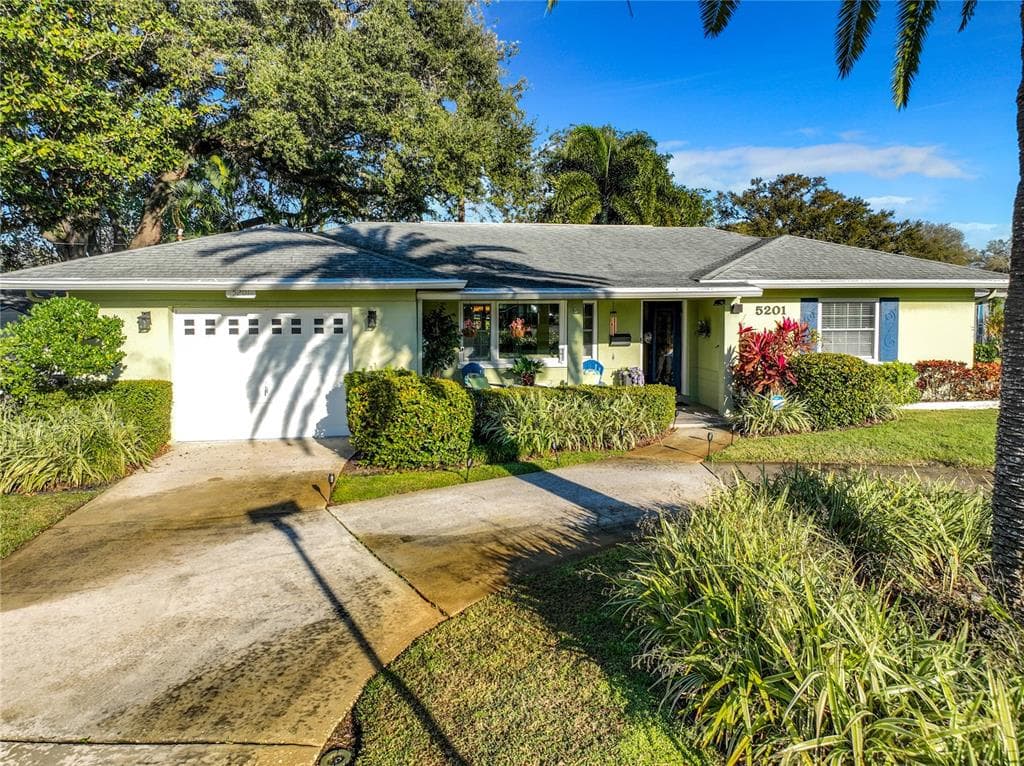 5201 31 AVENUE N ST PETERSBURG, FL 33710