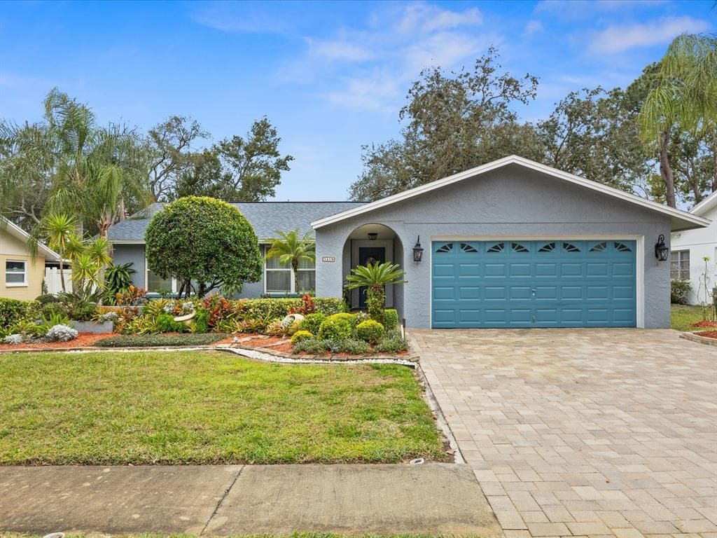 1419 GARDEN AVENUE TARPON SPRINGS, FL 34689