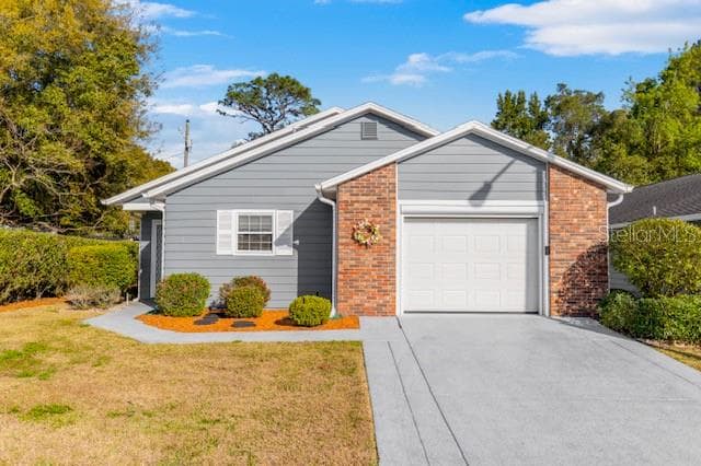 5928 NEWBERRY COURT ZEPHYRHILLS, FL 33542