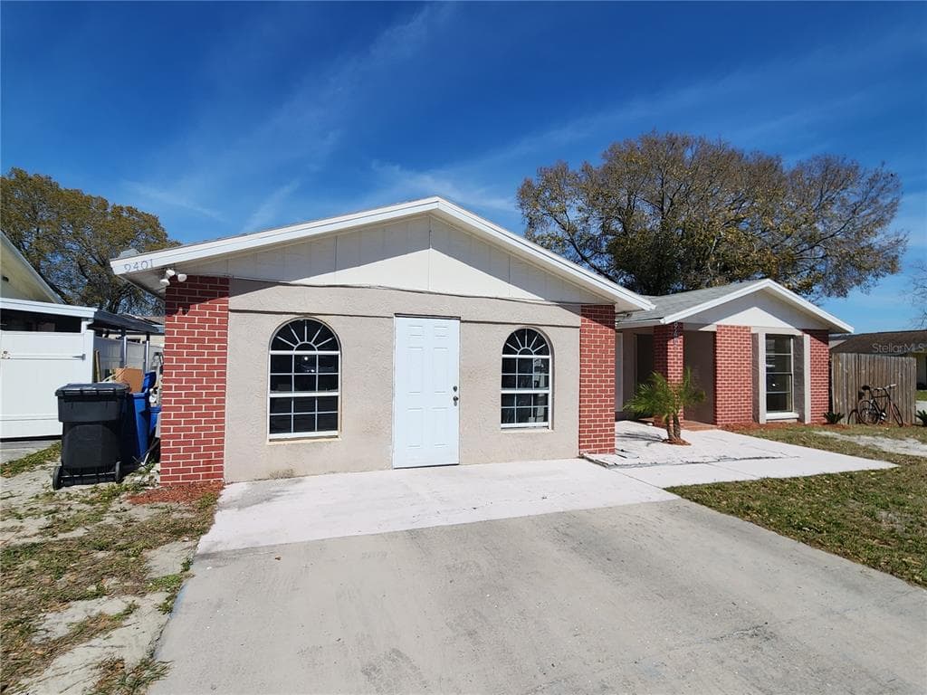 9401 ROSEBURY COURT TAMPA, FL 33615