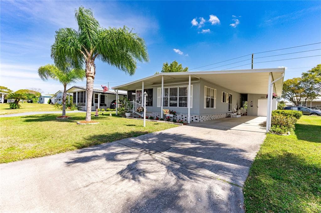 36715 STRAND DRIVE ZEPHYRHILLS, FL 33542