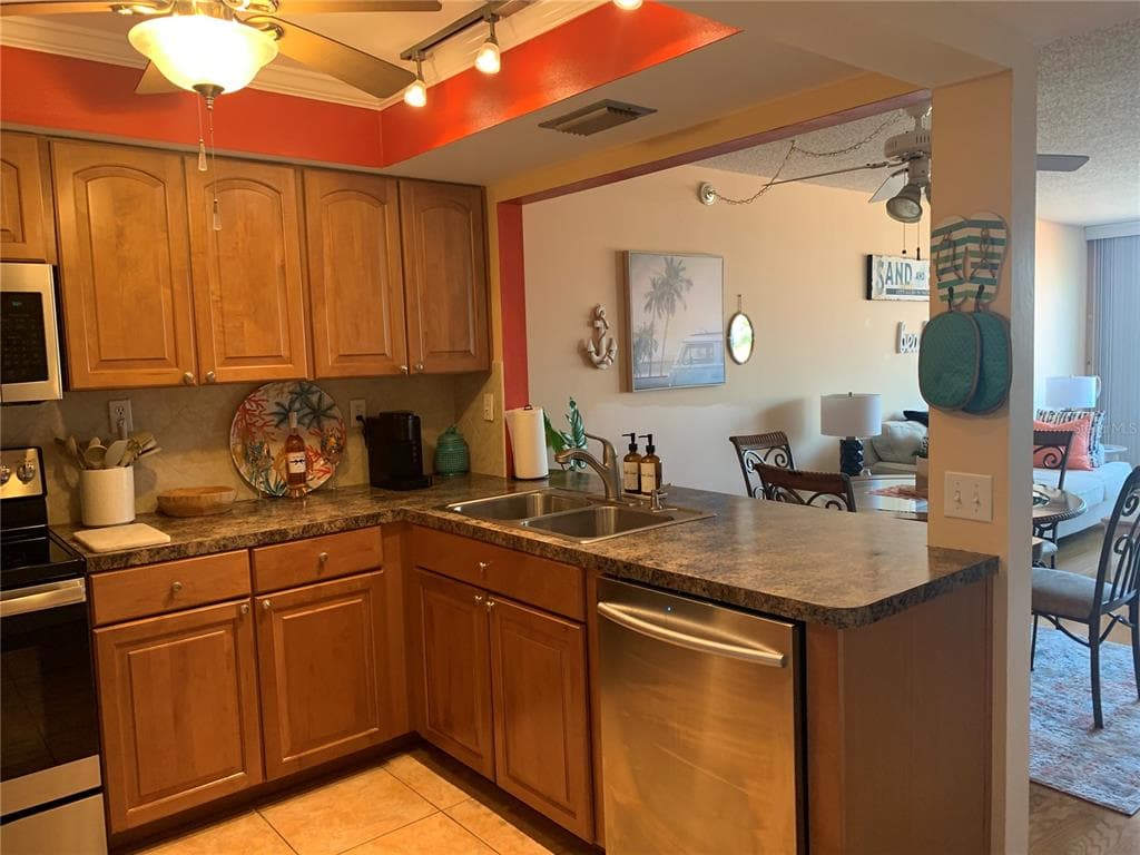 6219 PALMA DEL MAR BOULEVARD S UNIT 307 ST PETERSBURG, FL 33715