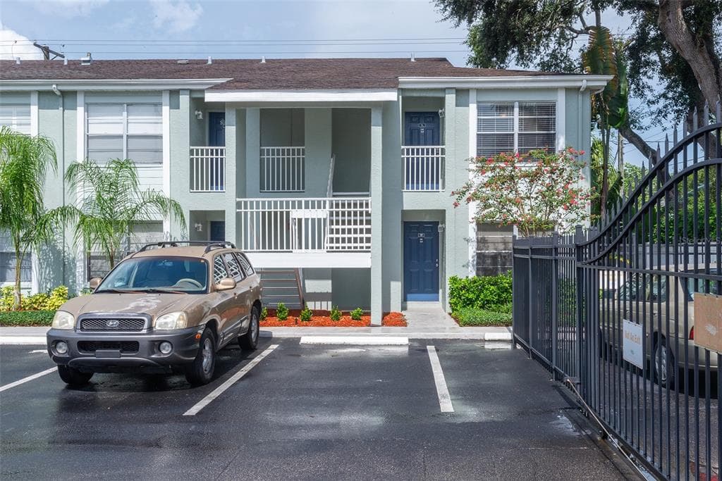 5440 S MACDILL AVENUE UNIT 1L TAMPA, FL 33611