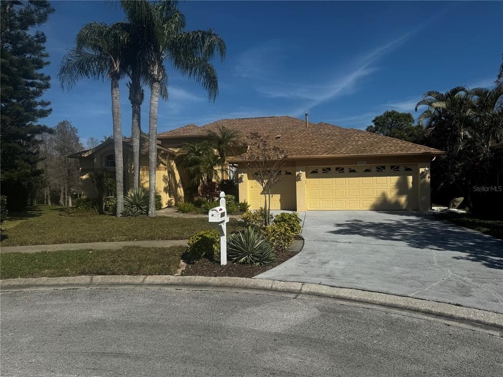 1657 OAK PARK COURT TARPON SPRINGS, FL 34689