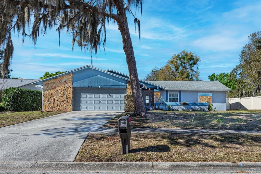 619 EPHRATA DRIVE BRANDON, FL 33511