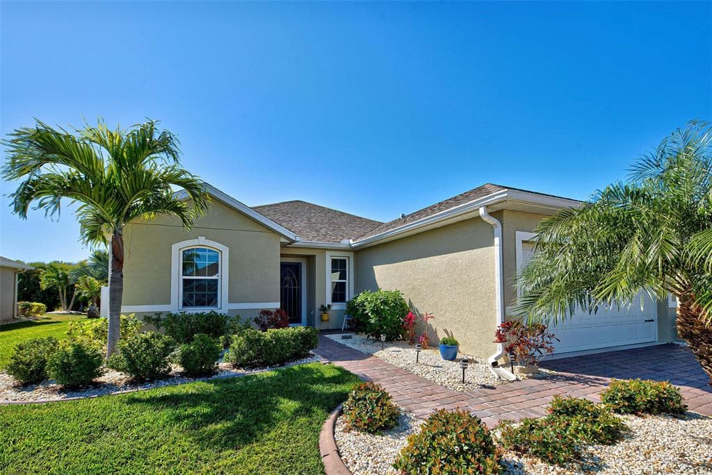 9004 EXCELSIOR LOOP VENICE, FL 34293