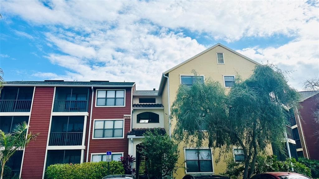 11901 4TH STREET N UNIT 6106 ST PETERSBURG, FL 33716
