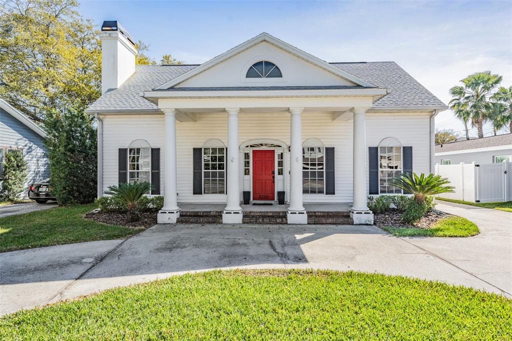 3220 W BAY VILLA AVENUE TAMPA, FL 33611