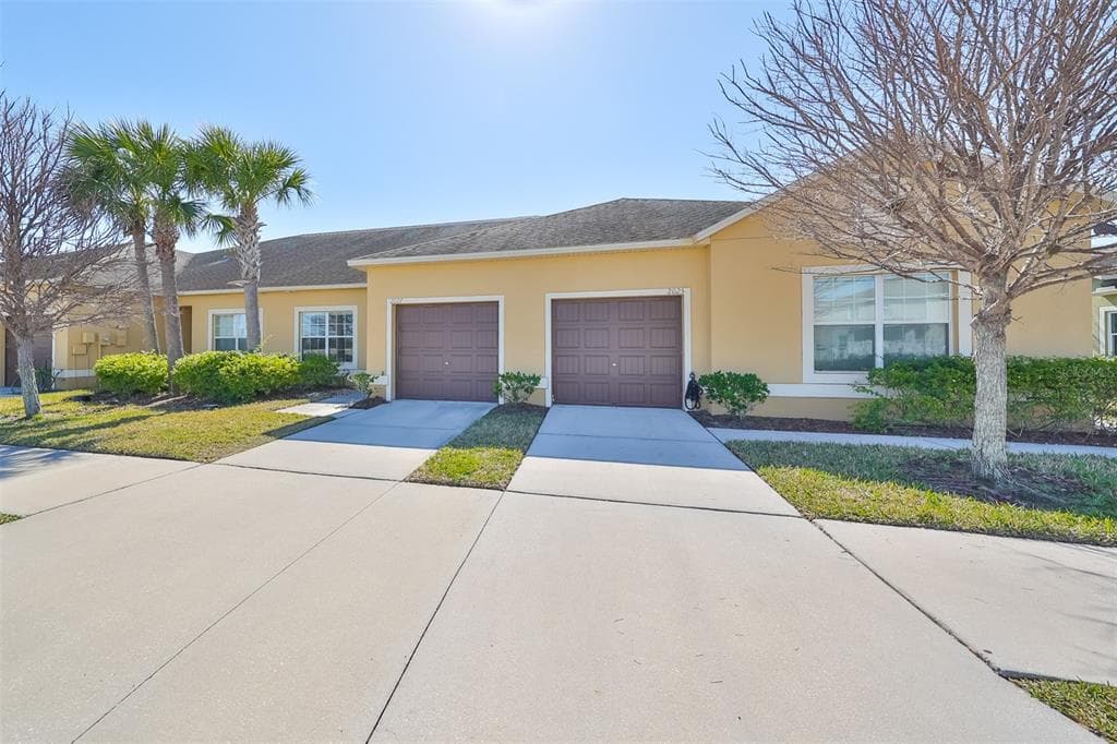 2027 HAWKS ISLAND DRIVE RUSKIN, FL 33570