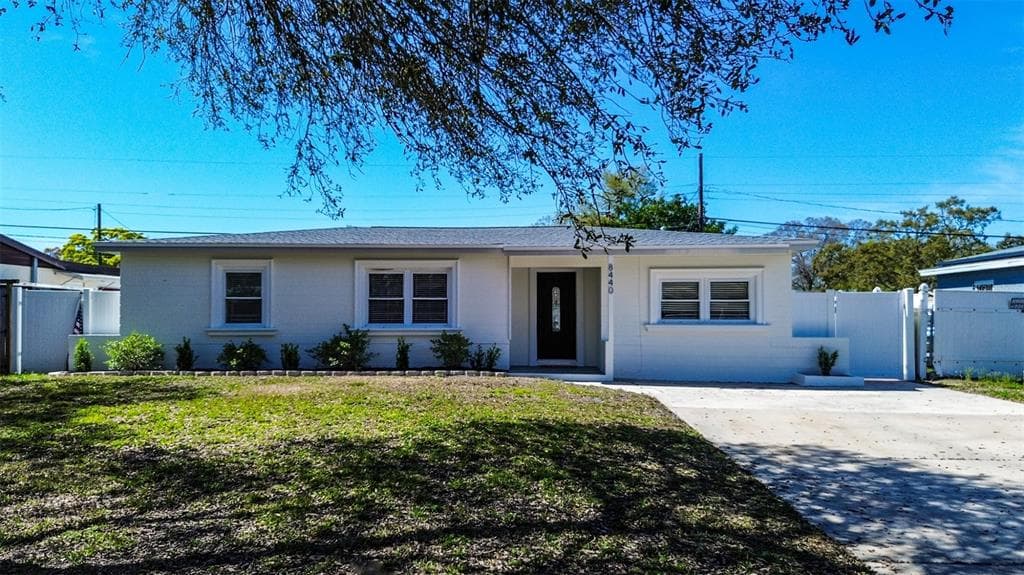 8440 52ND LANE N PINELLAS PARK, FL 33781