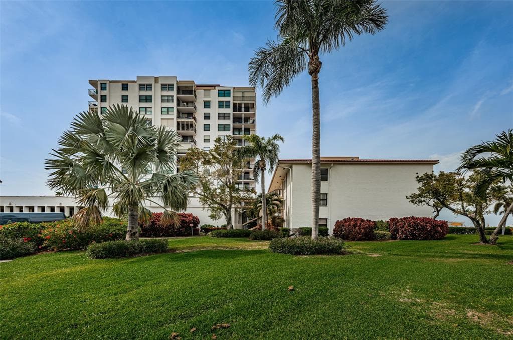 6265 SUN BOULEVARD UNIT 113 ST PETERSBURG, FL 33715