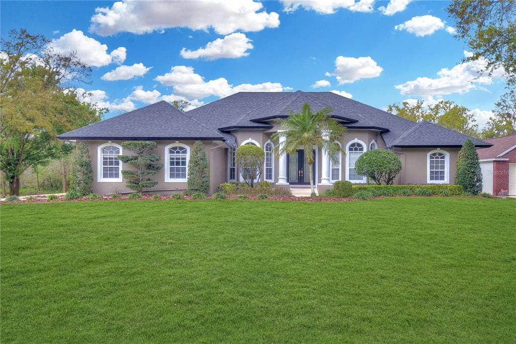7350 MILLBROOK OAKS DRIVE LAKELAND, FL 33813