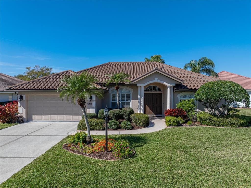 6821 CORRAL CIRCLE SARASOTA, FL 34243