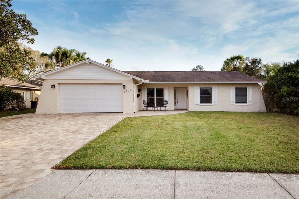 3706 ORANGEPOINTE ROAD VALRICO, FL 33596