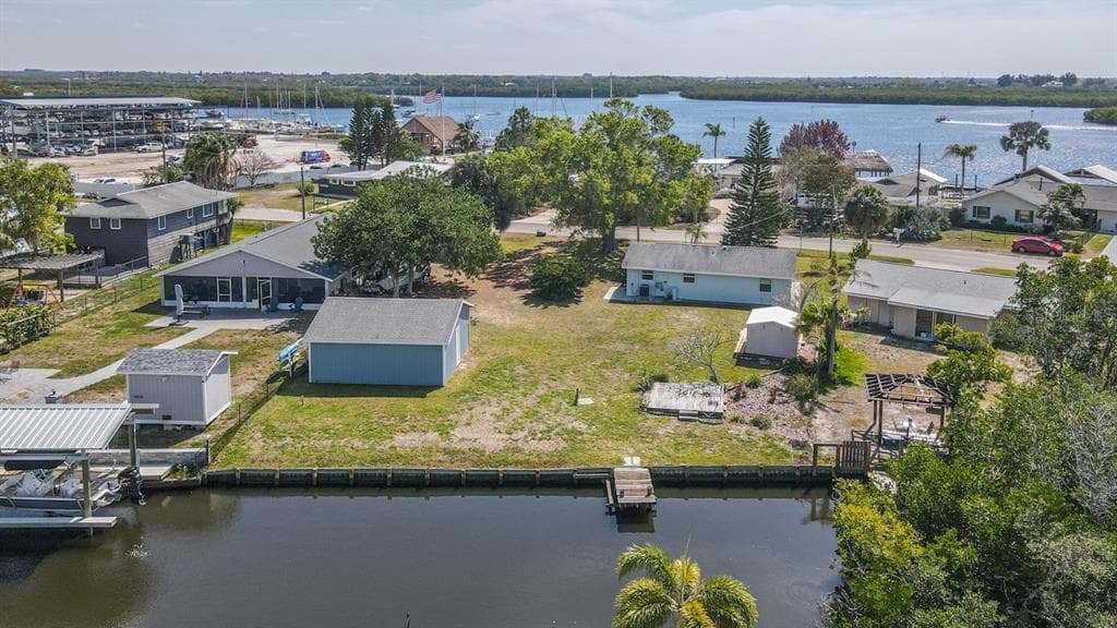 3417 W SHELL POINT ROAD RUSKIN, FL 33570