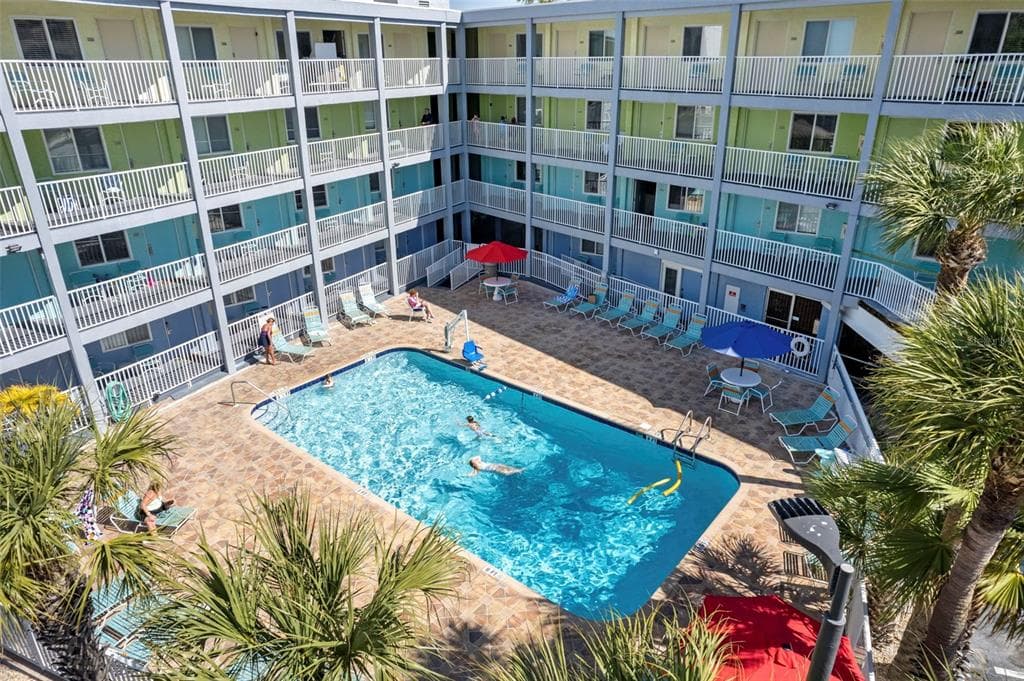 445 S GULFVIEW BOULEVARD UNIT 219 CLEARWATER, FL 33767