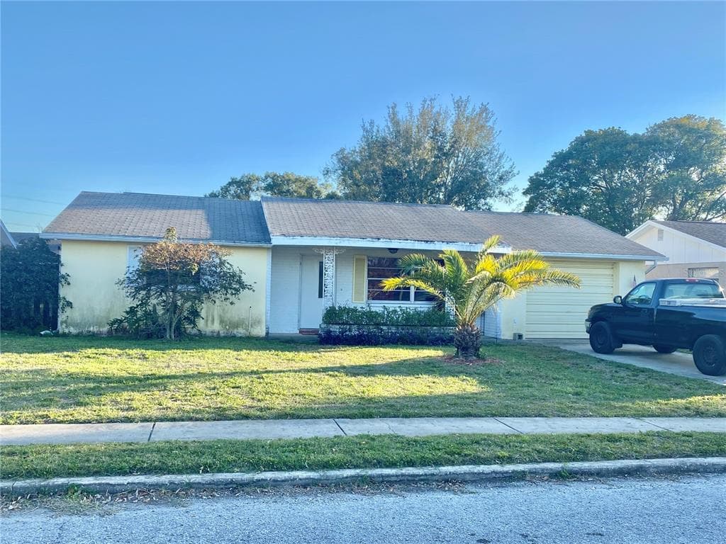 5912 ELKHORN BOULEVARD HOLIDAY, FL 34690