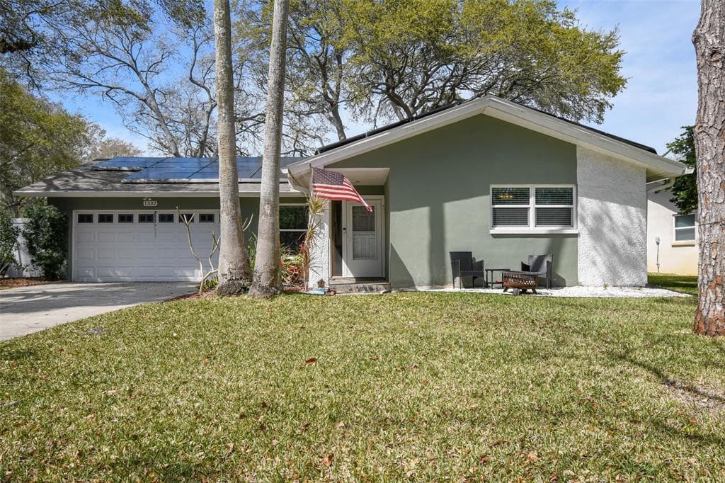 1332 OVERLEA DRIVE DUNEDIN, FL 34698