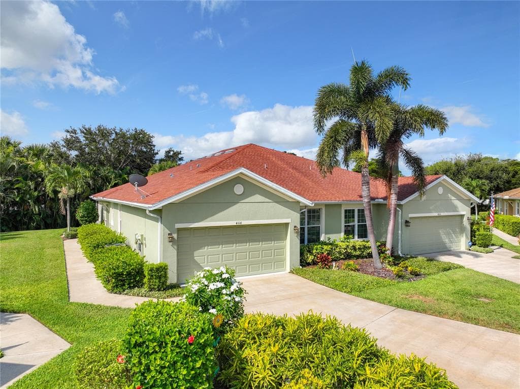 4116 BRIDLECREST LANE BRADENTON, FL 34209