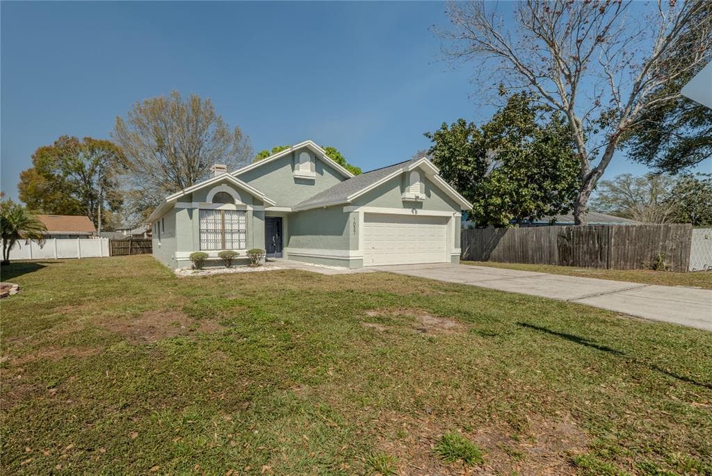 1037 LOWRY AVENUE LAKELAND, FL 33801