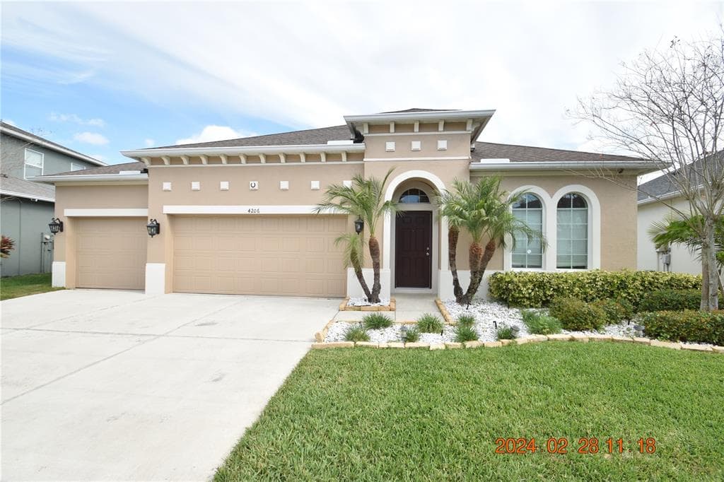 4206 WINDCREST DRIVE WESLEY CHAPEL, FL 33544