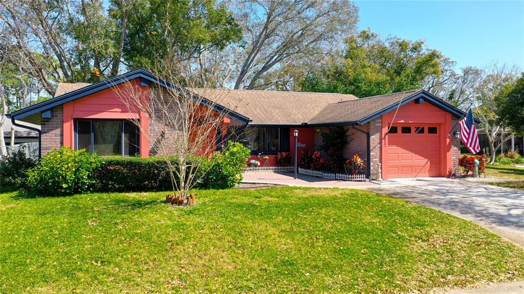 12512 COFFEE HILL ROW HUDSON, FL 34667