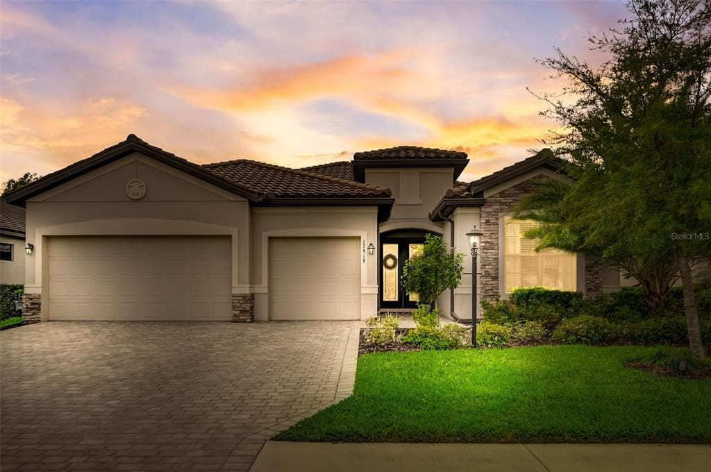 17919 POLO TRAIL LAKEWOOD RANCH, FL 34211