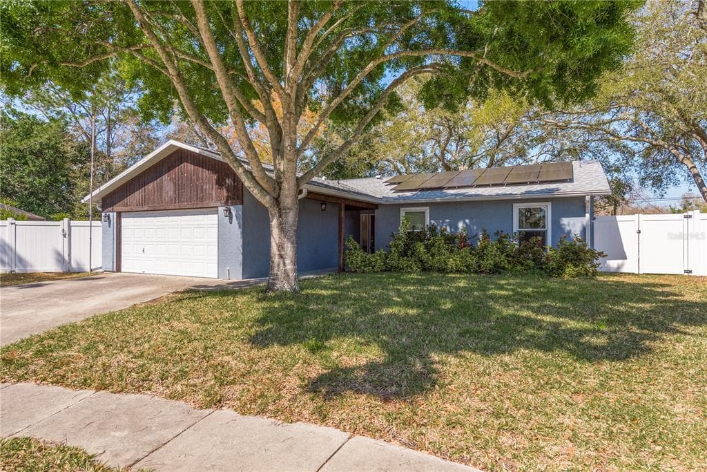 2546 ISLANDER COURT