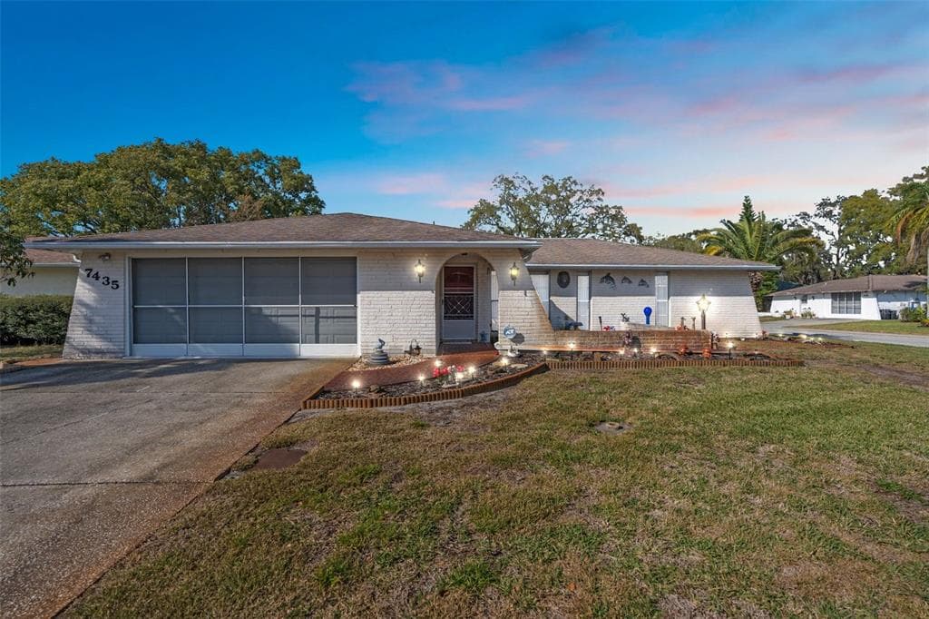 7435 FIRESIDE DRIVE PORT RICHEY, FL 34668