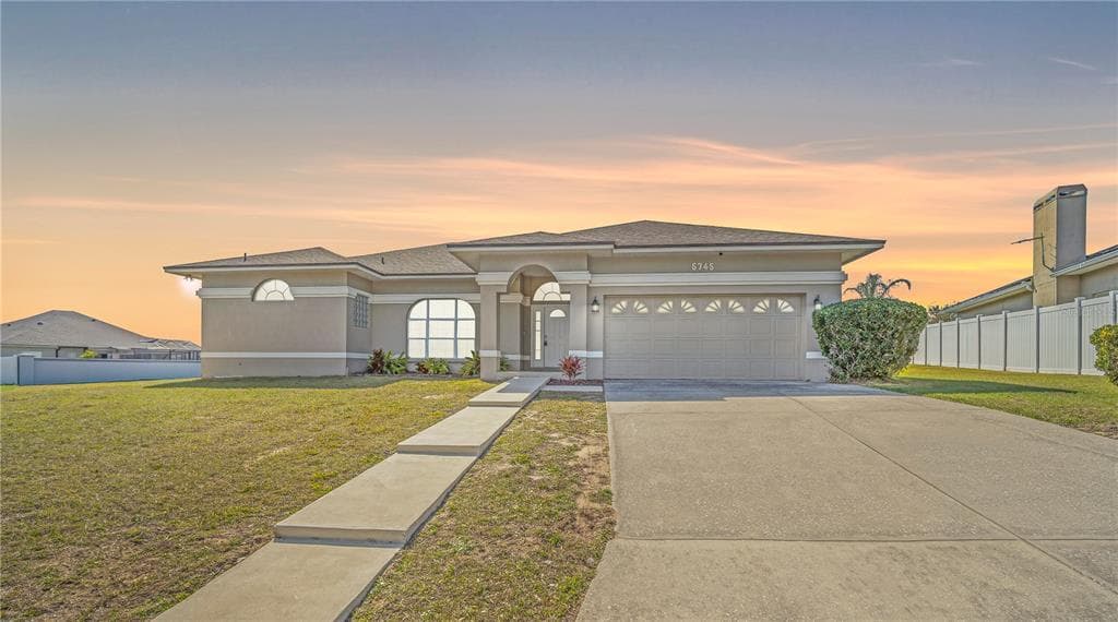 5745 TANASI COURT LAKELAND, FL 33812
