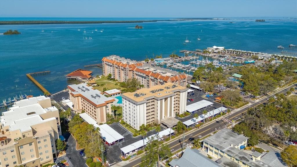 622 EDGEWATER DRIVE UNIT 721 DUNEDIN, FL 34698