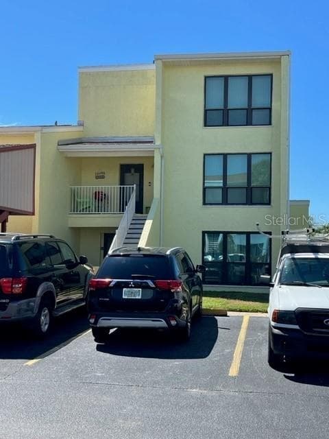 1 WINDRUSH BOULEVARD UNIT 28 INDIAN ROCKS BEACH, FL 33785