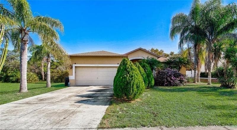 1425 S DISSTON AVENUE TARPON SPRINGS, FL 34689
