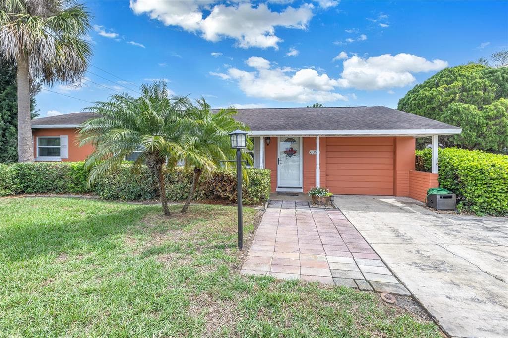 6397 HAMPTON DRIVE N ST PETERSBURG, FL 33710
