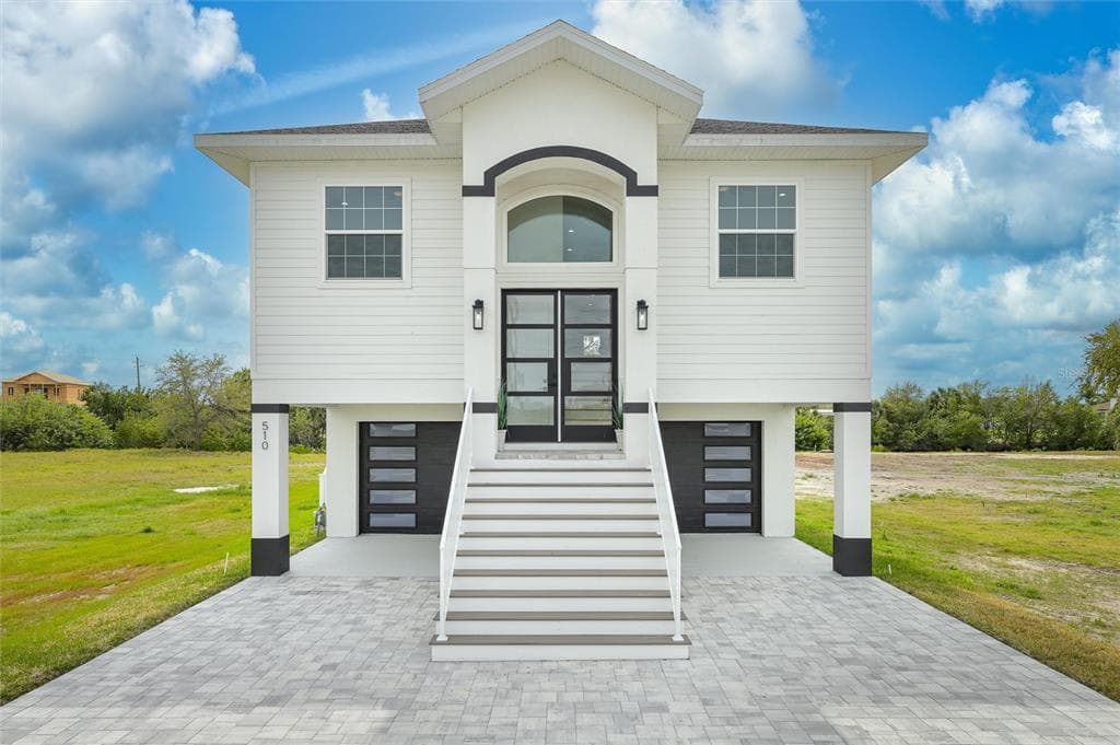 510 ESTUARY SHORE LANE APOLLO BEACH, FL 33572