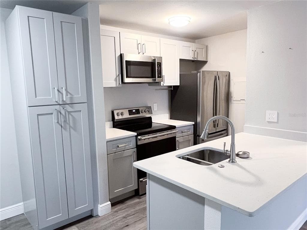 1400 GANDY BOULEVARD N UNIT 1106 ST PETERSBURG, FL 33702