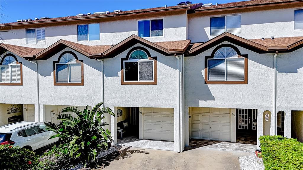 340 MADEIRA CIRCLE TIERRA VERDE, FL 33715