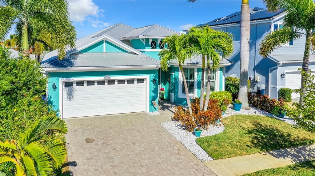 414 BAHAMA GRANDE BOULEVARD APOLLO BEACH, FL 33572