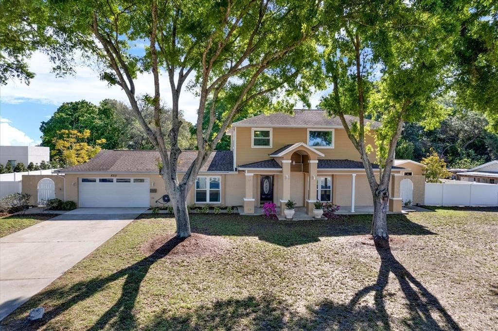 8315 NORTHBRIDGE BOULEVARD TAMPA, FL 33615