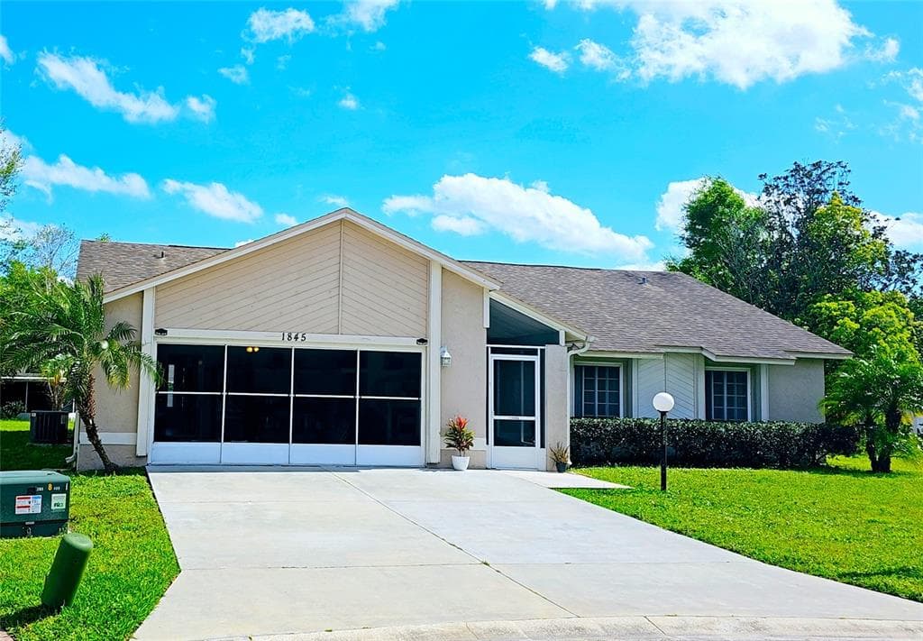 1845 TAMARAC COURT