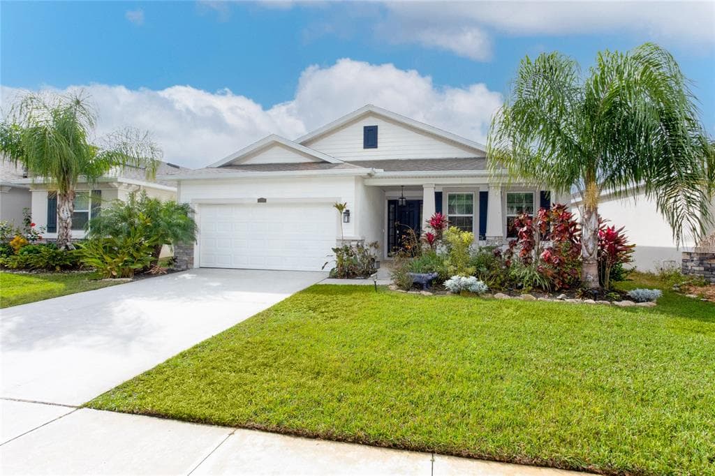 32888 SAND CREEK DRIVE WESLEY CHAPEL, FL 33543