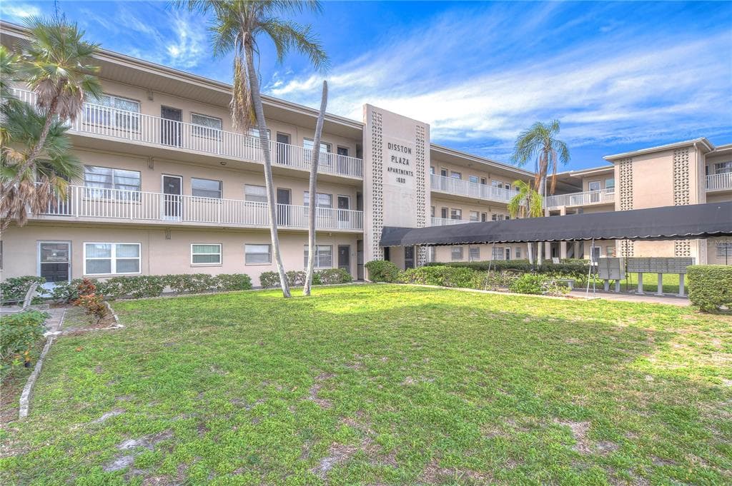 1000 49TH STREET N UNIT 314 ST PETERSBURG, FL 33710