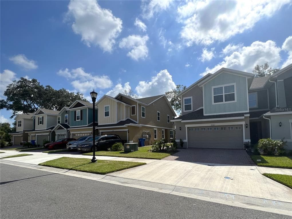 4386 SAILPLANE COURT
